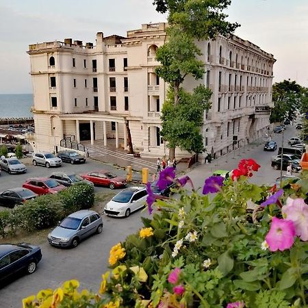 La Eluta Cazino Apartamento Constança Exterior foto