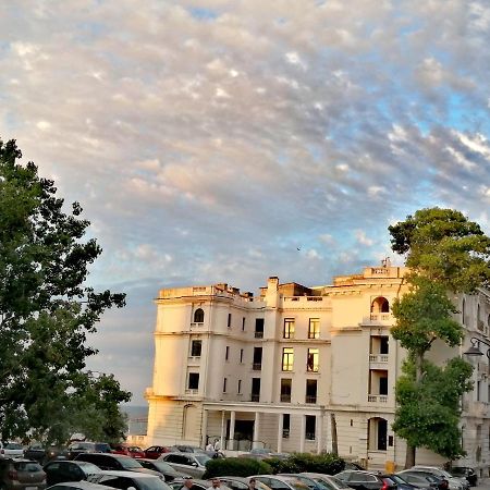 La Eluta Cazino Apartamento Constança Exterior foto